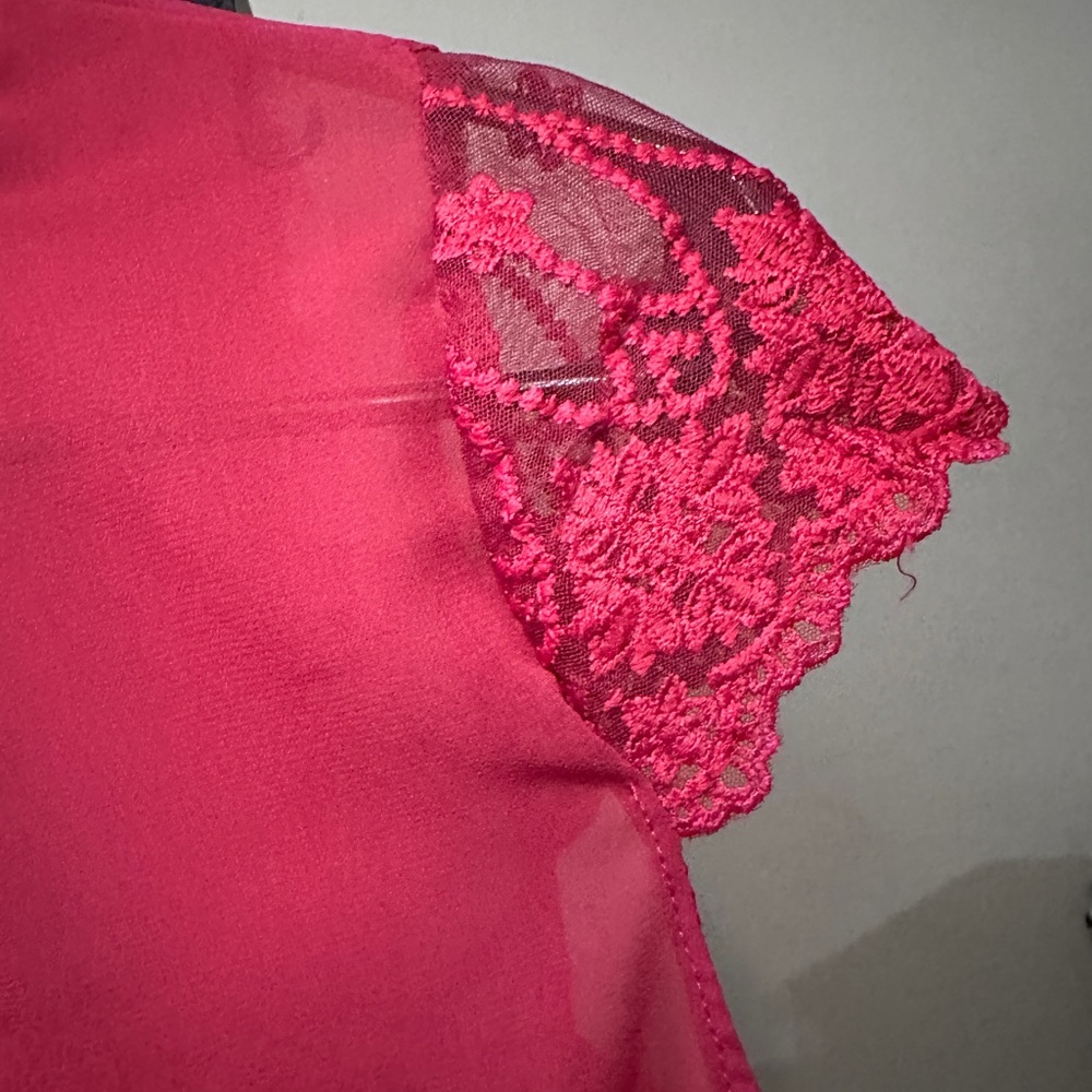 Red Blouse - Picture 4 of 4